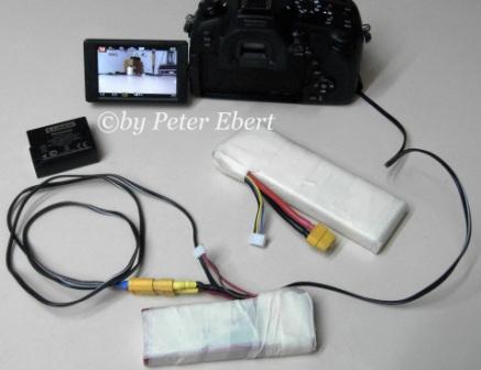 Akku Koppler Lumix DMC-FZ 1000 im Betrieb mit Modellbauakkus, der Kameraadapter hat mit der Modifizierung die gleichen Anzeigen im Monitor wie etwa Ladezustand vom Akku. 
